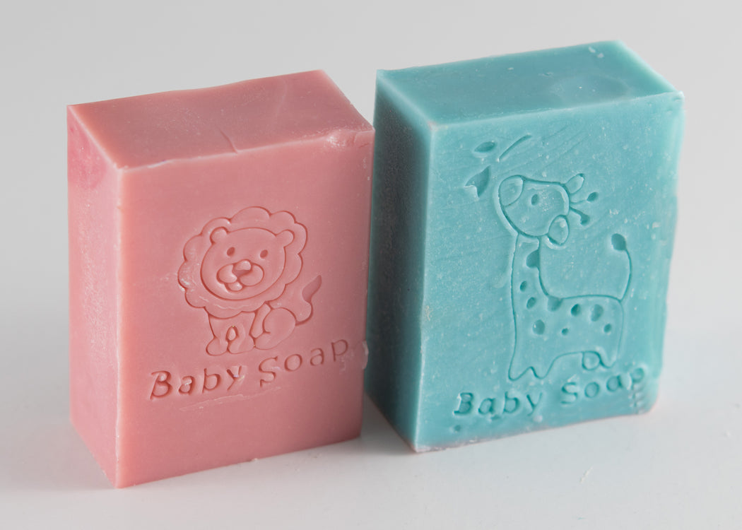 Baby Shower Favors with lion and giraffe stamp